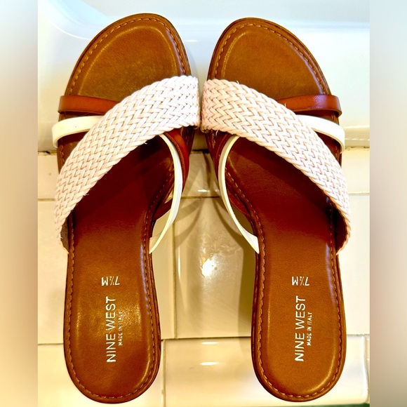 Nine West Sandals!/“Beach House”/Made in Italy! White/tan/size-7.5 - Picture 1 of 8